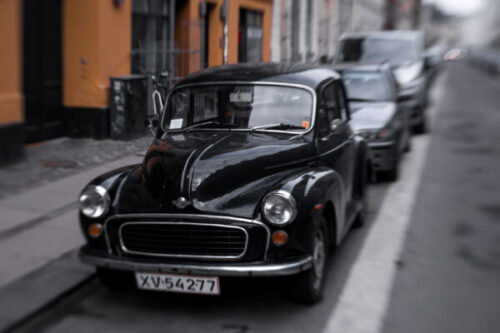 old black car